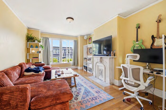 More Photos Of 252 Chattanooga St, San Francisco Apartments For Sale