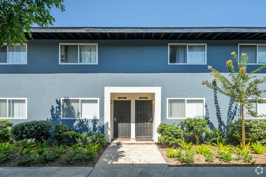 More Photos Of 205 S McCoy Rd, Orange Apartments For Sale