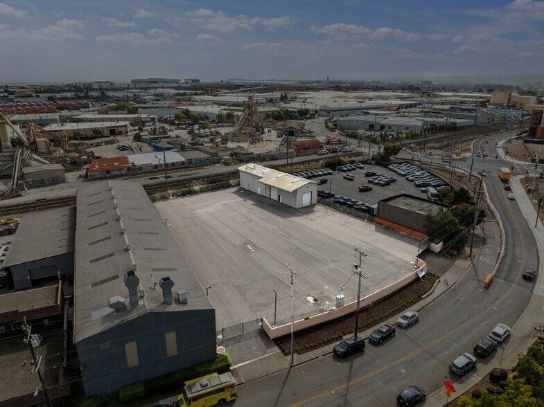 More Photos Of 149-151 S Linden Ave, South San Francisco Warehouse For Lease