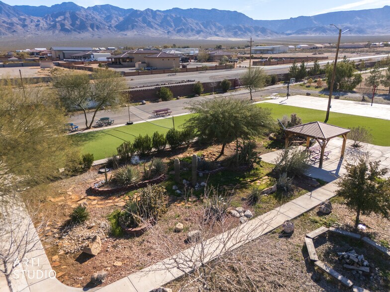 More Photos Of 3767 S Scenic Blvd, Littlefield Flex For Sale