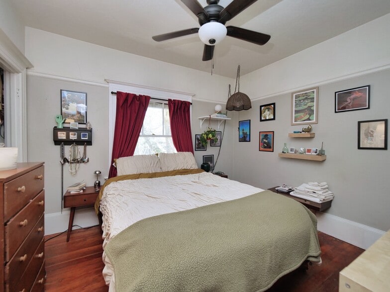 More Photos Of 1901-1903 H St, Sacramento Apartments For Sale