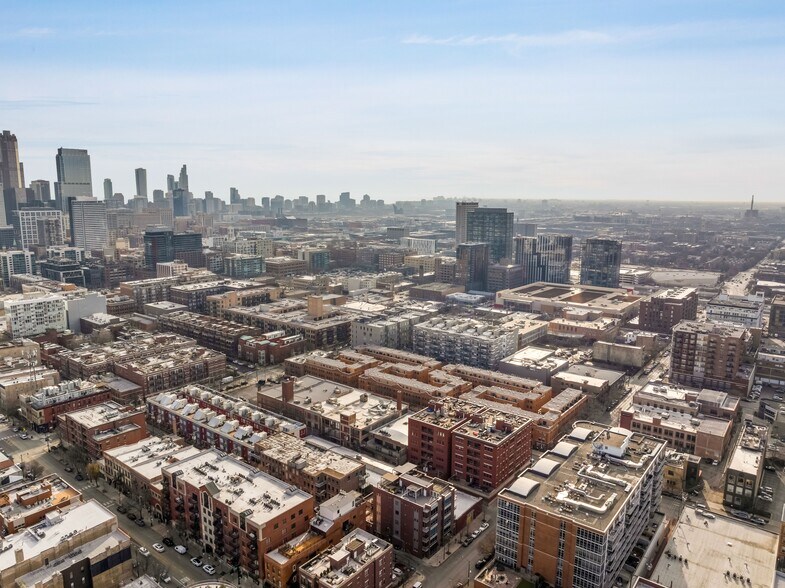 More Photos Of 21 S Racine Ave, Chicago Warehouse For Lease