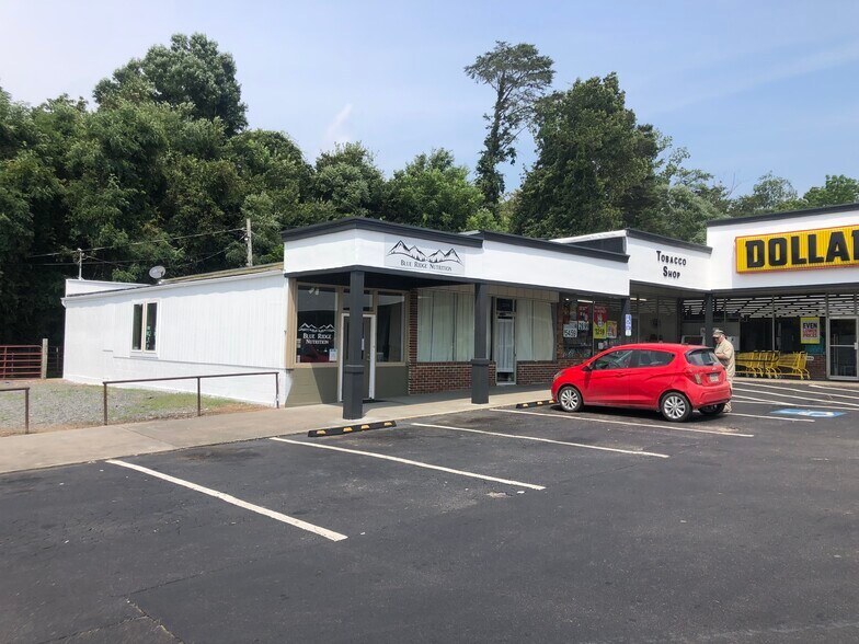 More Photos Of 2672 E First St, Blue Ridge Storefront For Lease