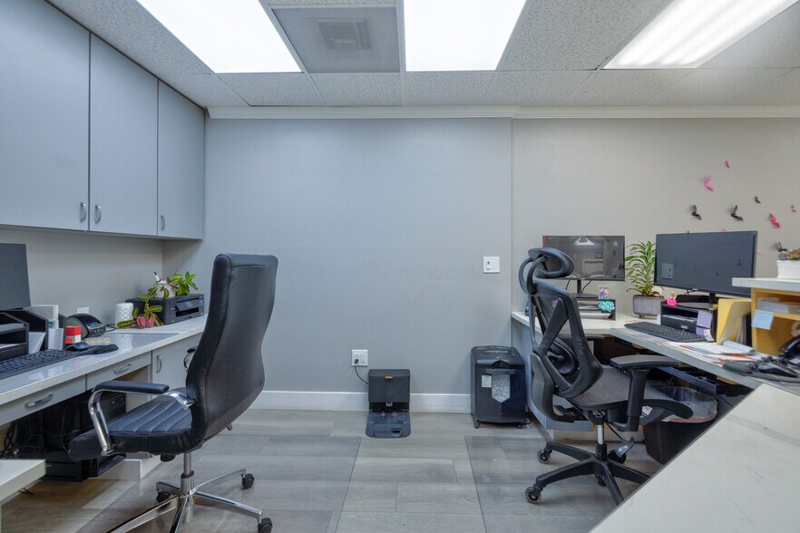 More Photos Of 16336 Whittier Blvd, Whittier Medical For Sale