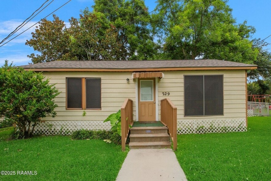 More Photos Of 229 Saint De Porres Street St, Broussard Specialty For Sale