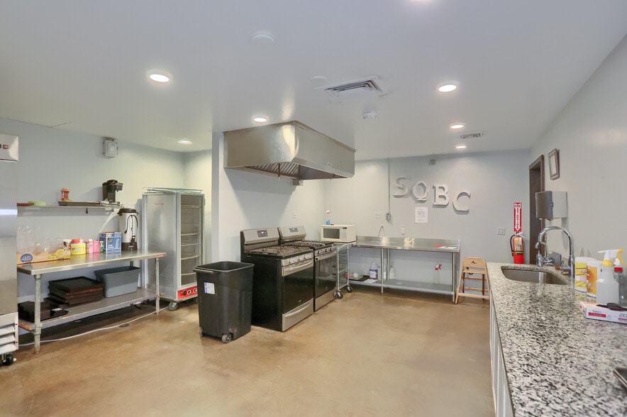 More Photos Of 4512 State St, Edinburg Lodge Meeting Hall For Sale