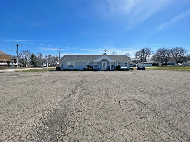 More Photos Of 1580 Lake St, Lake City Office For Sale