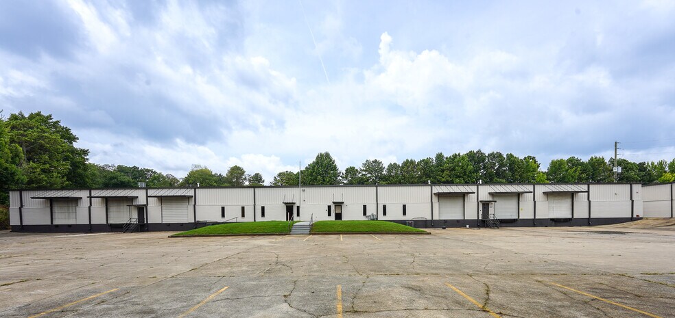 More Photos Of 1125 Hayes Industrial Dr, Atlanta Warehouse For Sale