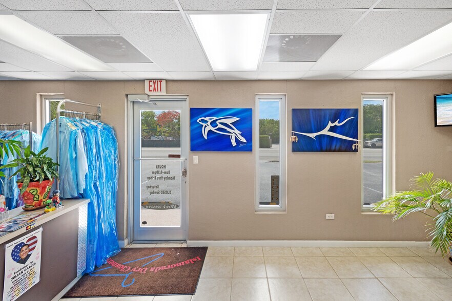 More Photos Of 89015 Overseas Hwy, Tavernier Office For Sale