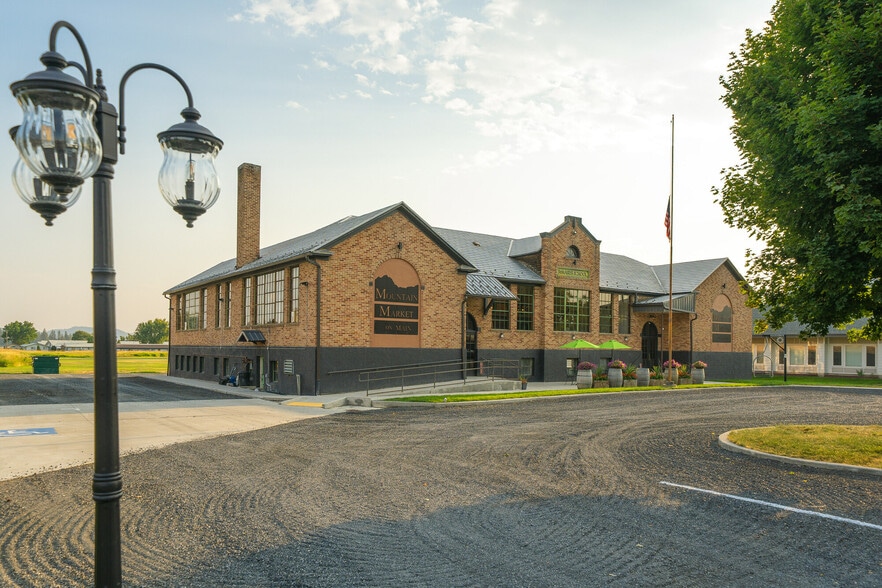 More Photos Of 508 E Main Ave, Chewelah Office For Sale