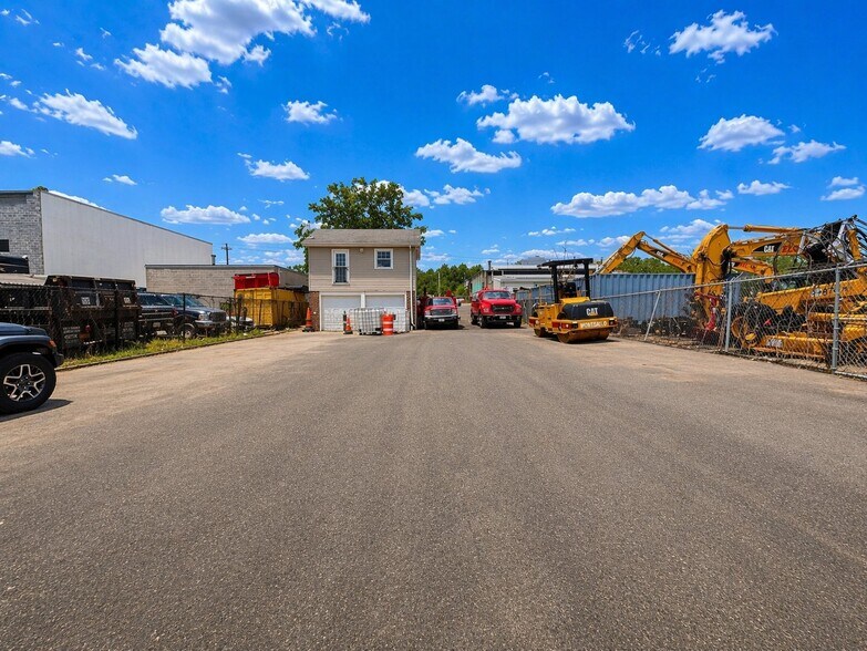 More Photos Of 94 Plain Ave, New Rochelle Land For Lease