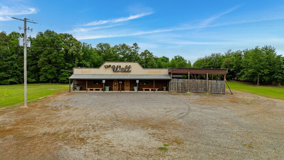 Primary Photo Of 3801 Happy Bend Rd, Atkins Restaurant For Sale