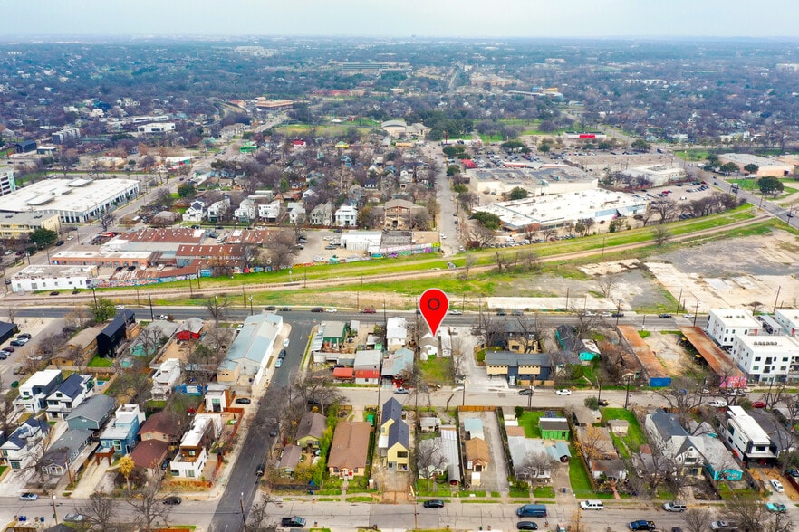 More Photos Of 2607 E 5th St, Austin Religious Facility For Sale