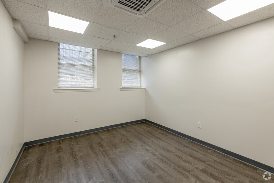 Photo of Ll Floor Ste B8