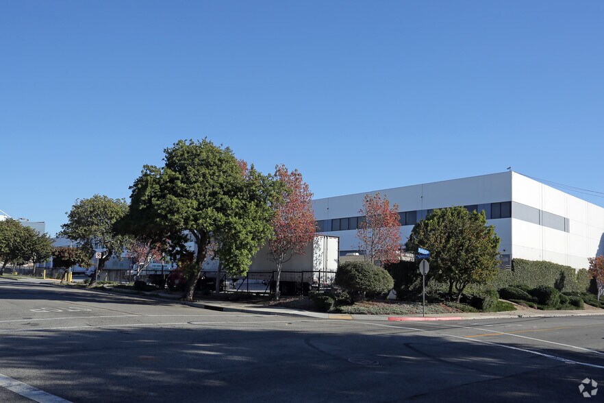 More Photos Of Century Blvd @ Prarie Ave, Inglewood Unknown For Lease