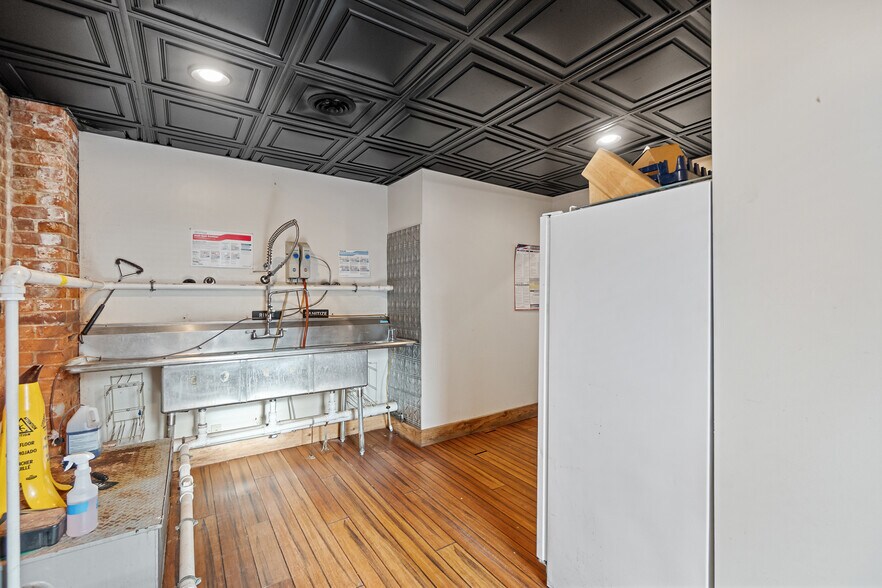 More Photos Of 97 E Main St, Batavia Office For Sale