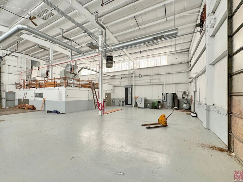 More Photos Of 37 Inwood Rd, Rocky Hill Manufacturing For Sale