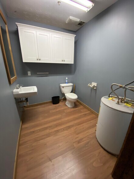More Photos Of 4352 Canton Hwy, Cumming Warehouse For Sale