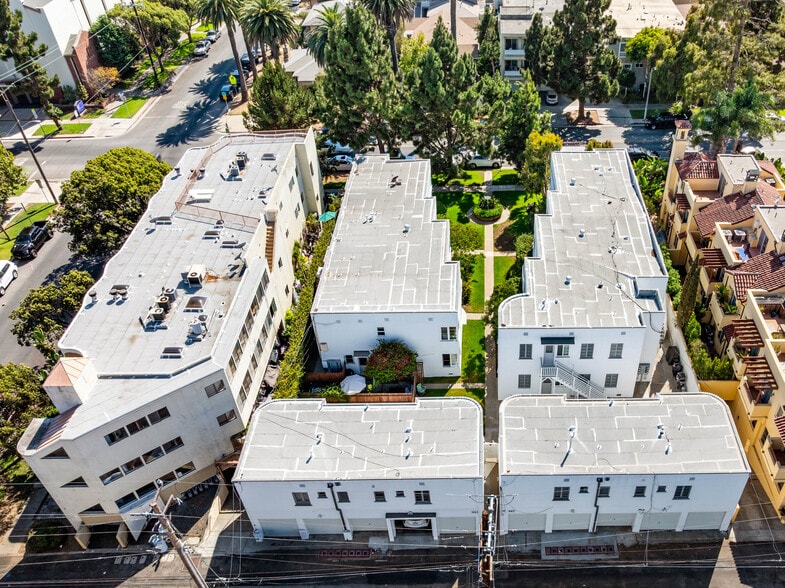 More Photos Of 947-953 11th St, Santa Monica Apartments For Sale