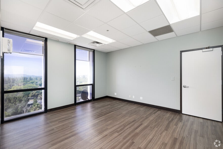 More Photos Of 6404 Wilshire Blvd, Los Angeles Medical For Lease