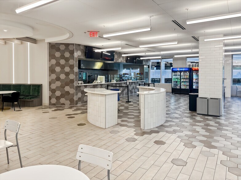 More Photos Of 5555 Glenridge Connector, Atlanta Coworking Space
