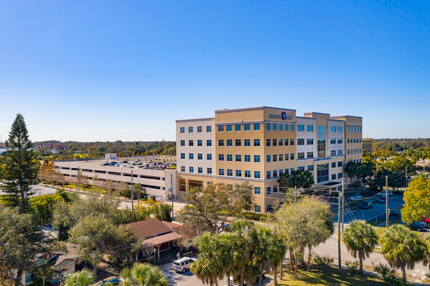 More Photos Of 1301 2nd Ave SW, Largo Medical For Lease