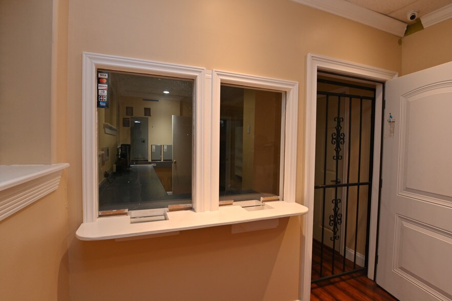 More Photos Of 2715 Fannin St, Houston Medical For Sale