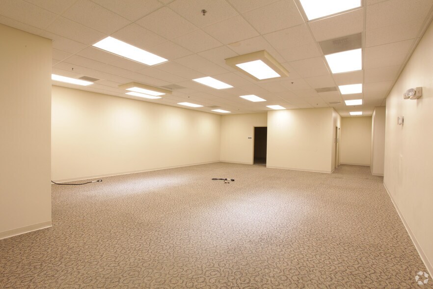 More Photos Of 3061 S Maryland Pky, Las Vegas Medical For Lease