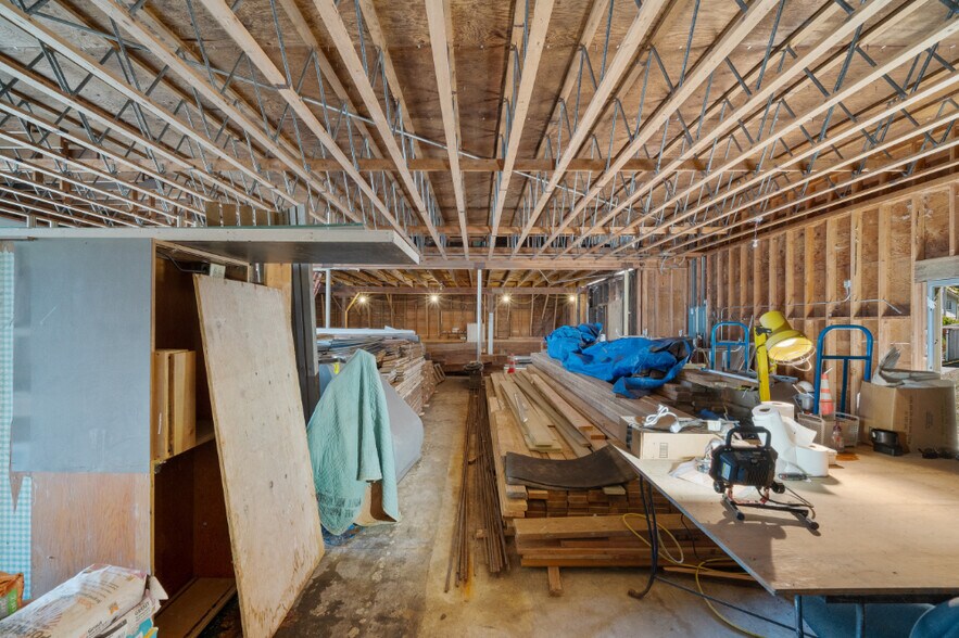 More Photos Of 625 Nehalem Blvd, Wheeler Storefront Retail Residential For Sale