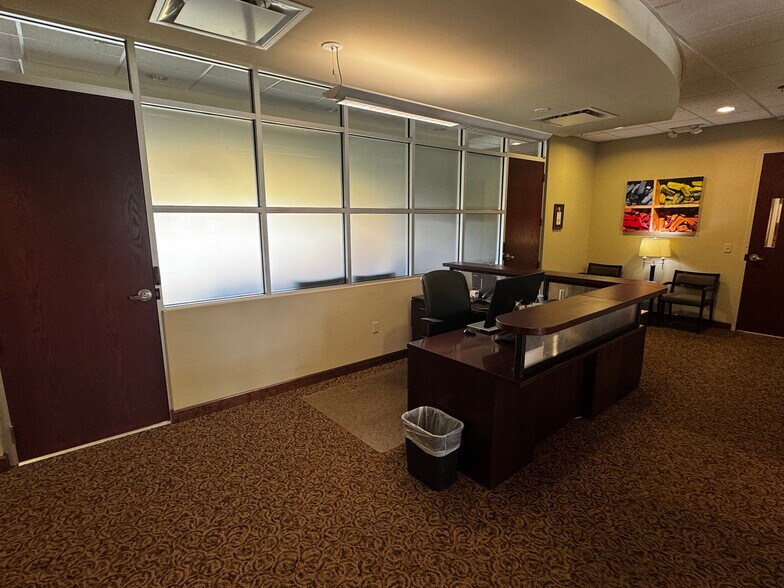 More Photos Of 12500 Reed Hartman Hwy, Cincinnati Office For Lease