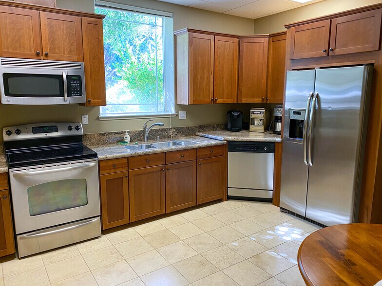 More Photos Of 9825 Blue Larkspur Ln, Monterey Office For Lease