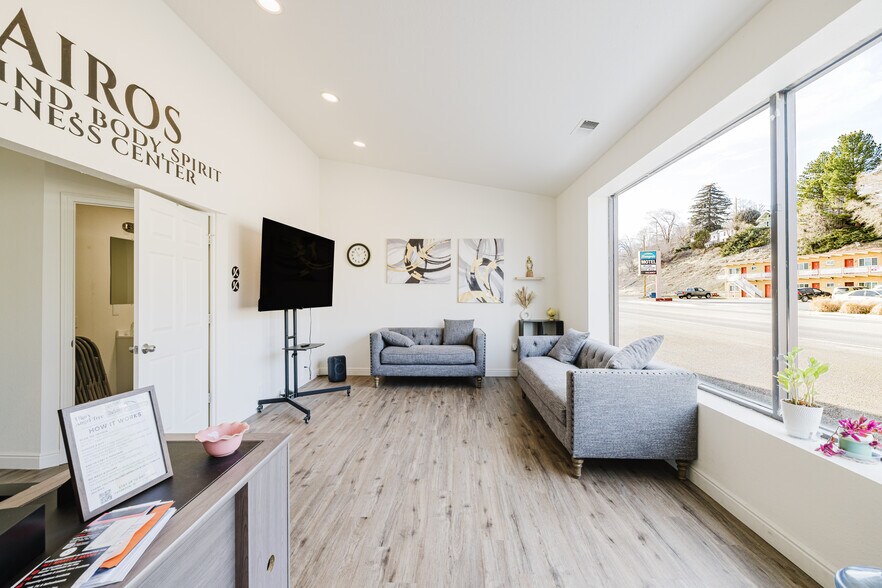 More Photos Of 174 Idaho St, Elko General Retail For Lease