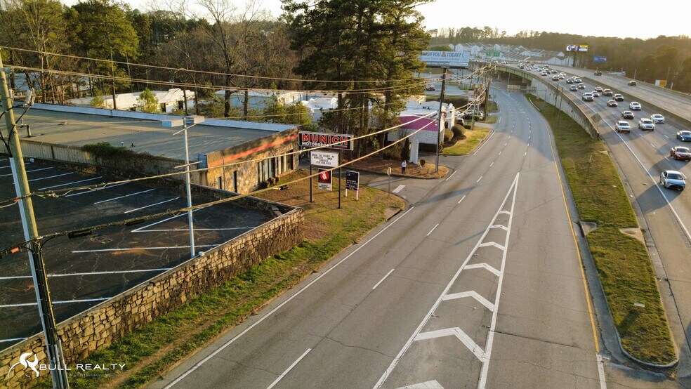 More Photos Of 6483 Peachtree Industrial Blvd, Atlanta General Retail For Sale