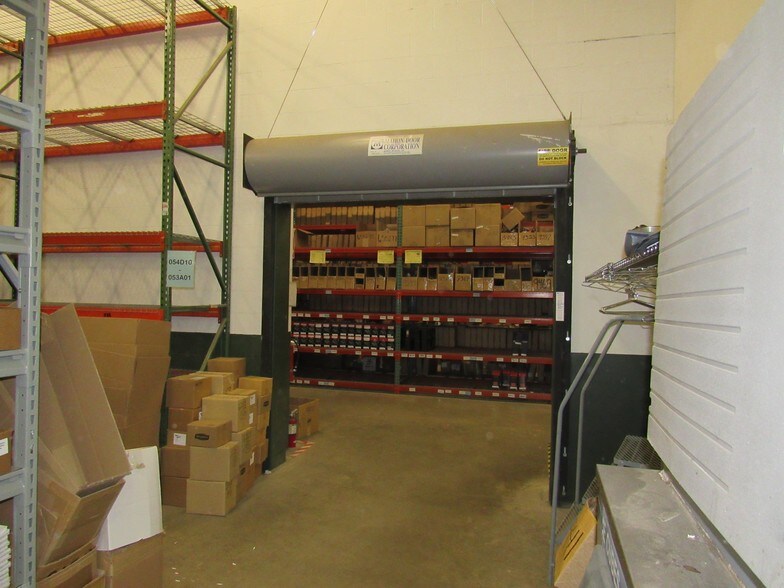 More Photos Of 454 County Rd V V, Somerset Manufacturing For Sale