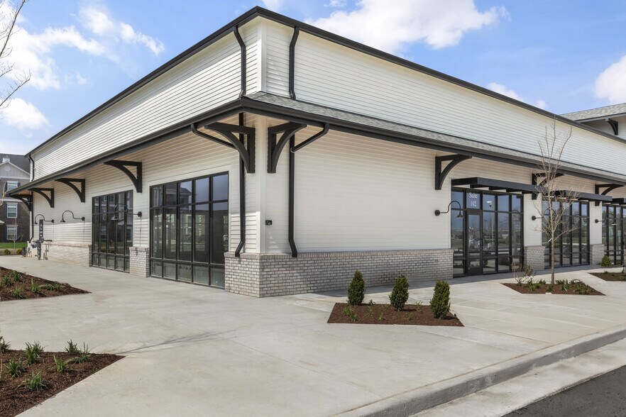 More Photos Of 15966 Spring Mill Rd, Westfield Unknown For Lease