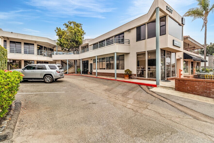 More Photos Of 1237 Camino Del Mar, Del Mar Office Residential For Sale