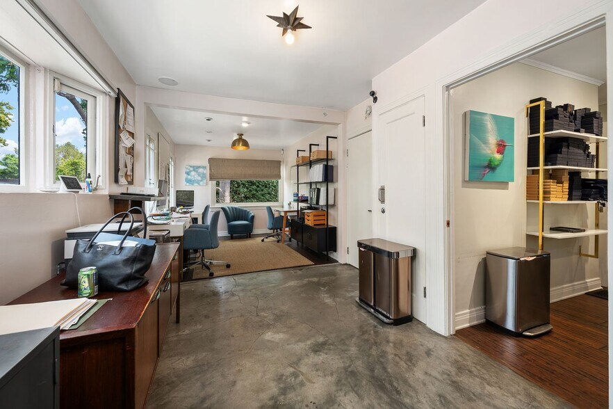 More Photos Of 1111 N Crescent Heights Blvd, West Hollywood General Retail For Sale