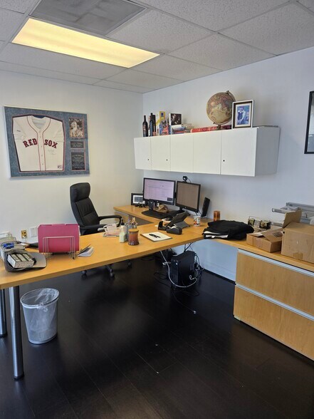 More Photos Of 1400 NW 107th Ave, Miami Medical For Lease