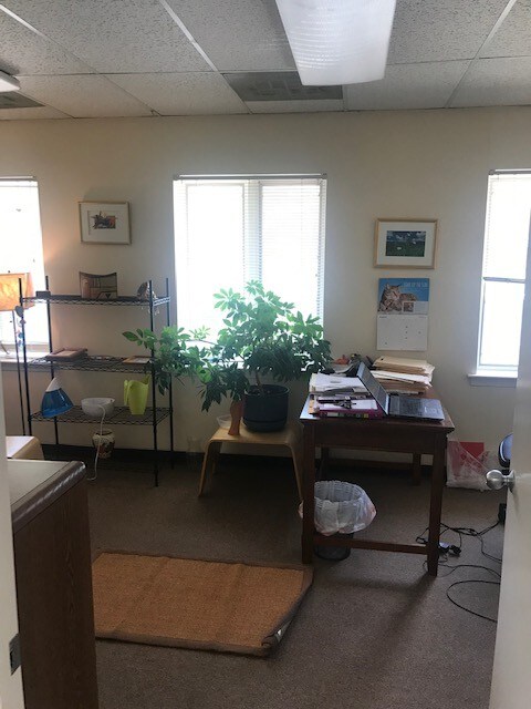 More Photos Of 931-947 Russell Ave, Gaithersburg Medical For Lease