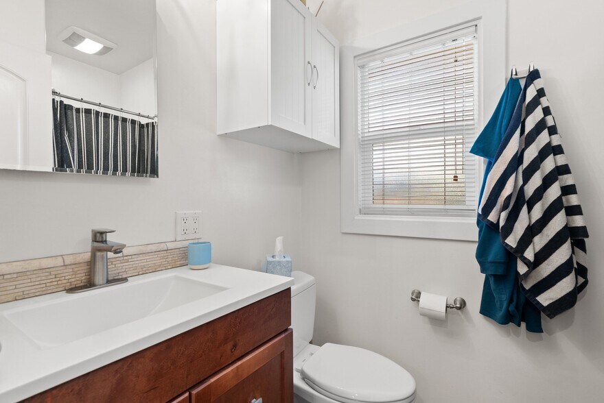 More Photos Of 420 Capitola Road Ext, Santa Cruz Apartments For Sale