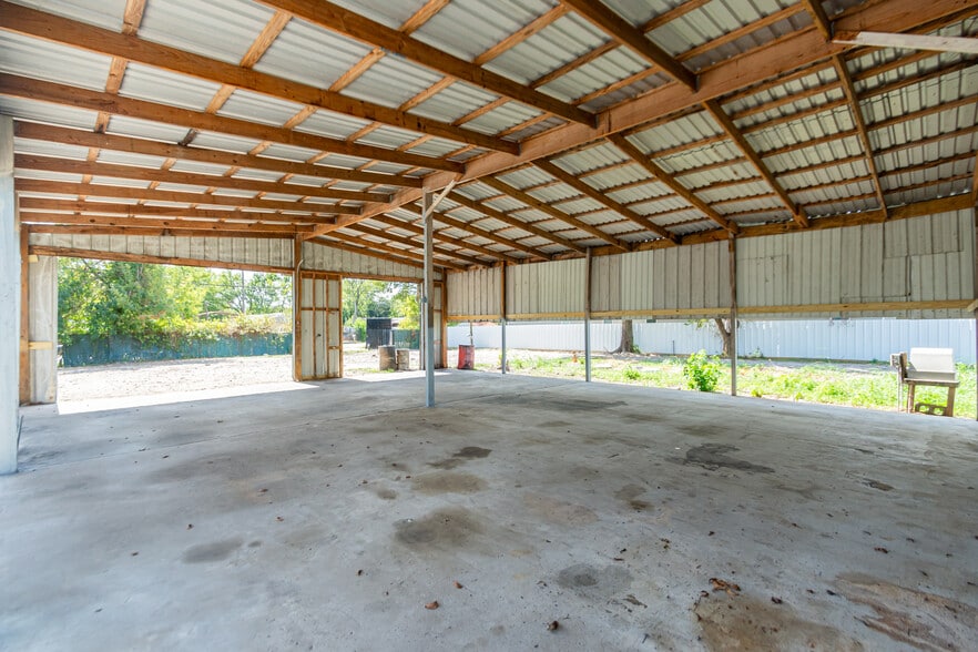 More Photos Of 1929 Havner Ln, Houston Industrial For Sale