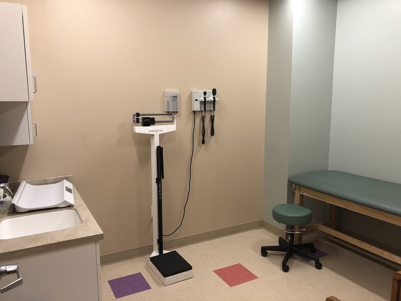 More Photos Of 1150 Omega Dr, Hagerstown Medical For Sale