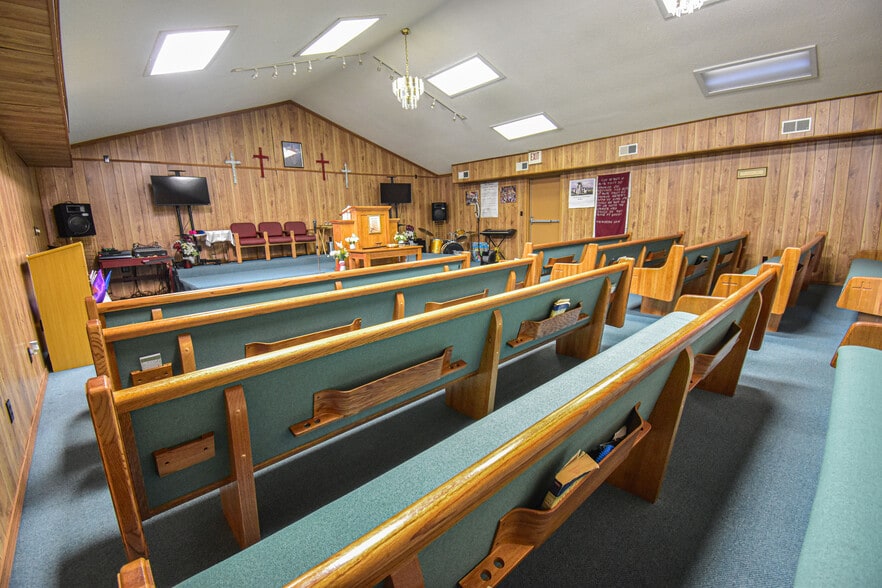 More Photos Of 6611 University Blvd E, Cottondale Religious Facility For Sale