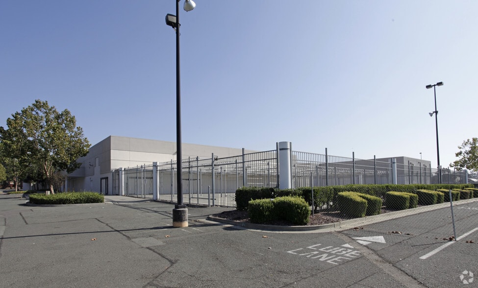 More Photos Of 5182 Sonoma Blvd, Vallejo Storefront For Lease