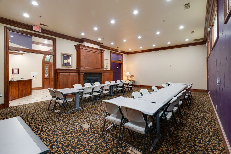 More Photos Of 1727 Keller Pky, Keller Coworking Space