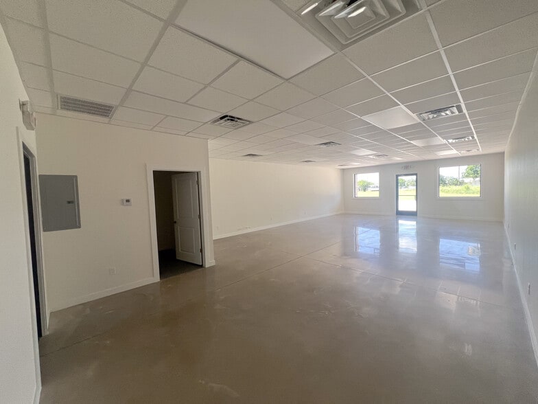 More Photos Of 5467 Alamo Rd, Edinburg Office For Lease