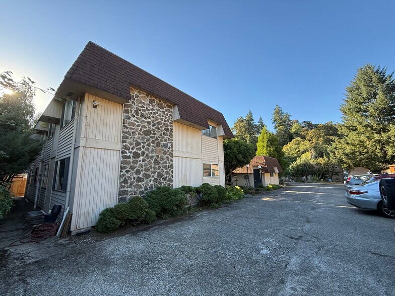 More Photos Of 1520-1530 7th St NW, Salem Apartments For Sale