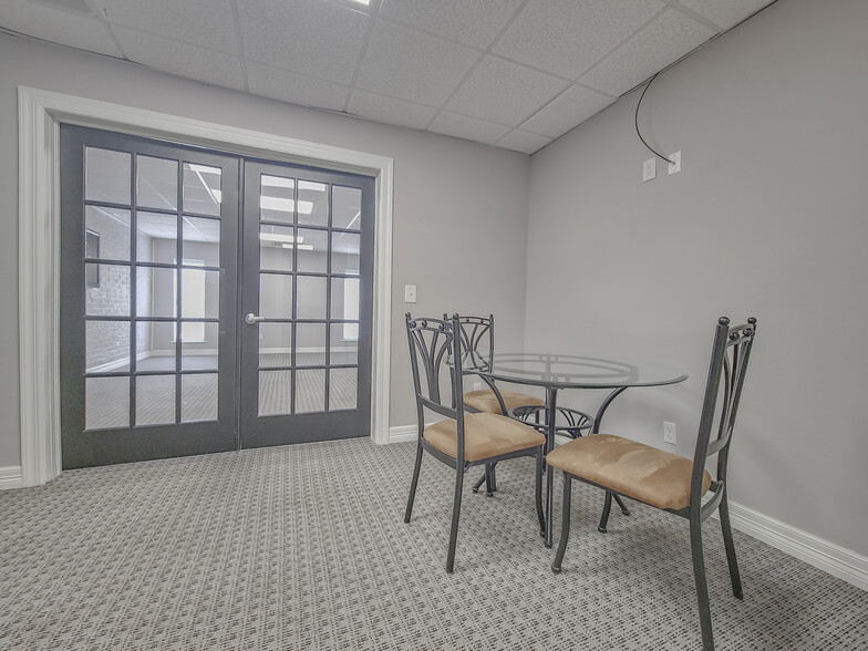 More Photos Of 6001 Nw Expressway, Oklahoma City Office For Sale