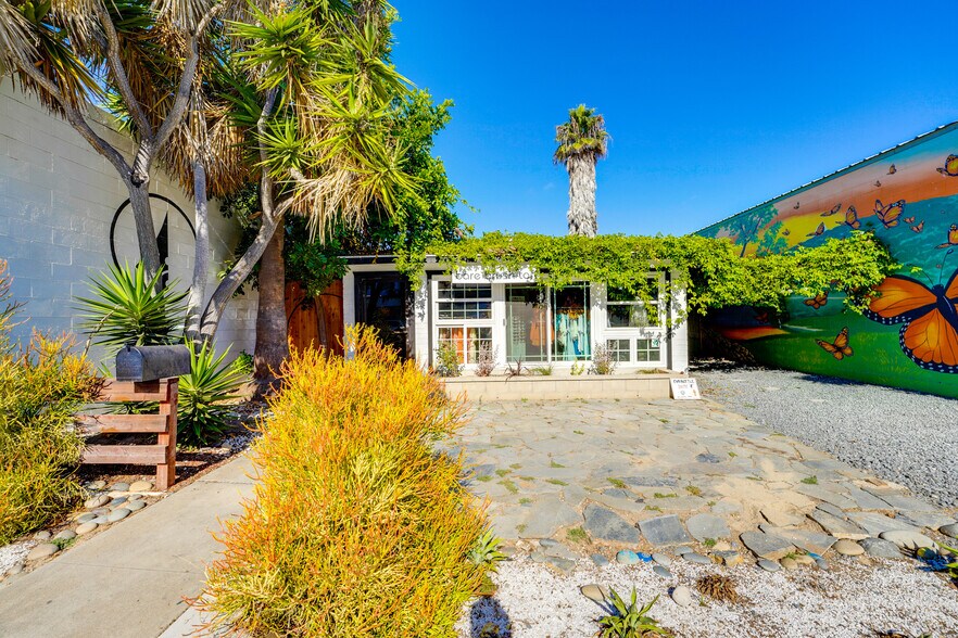 More Photos Of 2680 State St, Carlsbad Unknown For Lease