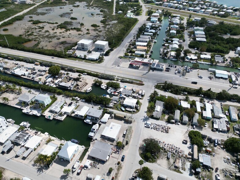 More Photos Of 24931 Overseas Hwy, Summerland Key Restaurant For Sale